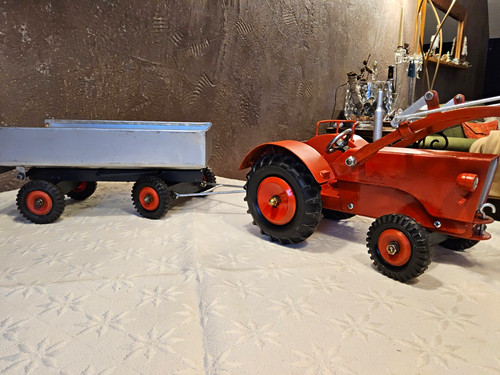 Blechspielzeug traktor mit - blechspielzeug,